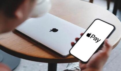 গুগল পে-ফোন পে-কে চ্যালেঞ্জ জানাতে আসছে ‘অ্যাপল পে’! ভারতের বড় তিন ব্যাঙ্কের সঙ্গে চূড়ান্ত আলোচনা