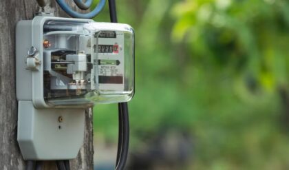 বিদ্যুৎ বিল দেখে আকাশ থেকে পড়ছেন? এই নম্বরে ফোন করলেই মিলবে সমাধান, নাহলে পকেট হবে ফাঁকা!