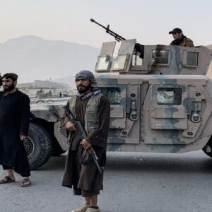 সীমান্তে রক্তক্ষয়ী যুদ্ধ! আফগান হামলায় ছিন্নভিন্ন ১২ পাক সেনা, কোণঠাসা ইসলামাবাদ?