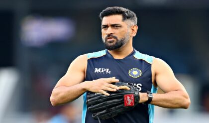 বিশ্বকাপের আগে ধোনির ভয়ংকর ভবিষ্যদ্বাণী! ভারতকে ‘ফেভারিট’ বেছেও কোন কাঁটায় বিদ্ধ মাহি?