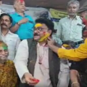 সুপ্রিম কোর্টে মমতা সরকারের বড় হার! ৩১ মার্চের মধ্যে মেটাতে হবে বকেয়া DA, উৎসবে মাতলেন সরকারি কর্মীরা