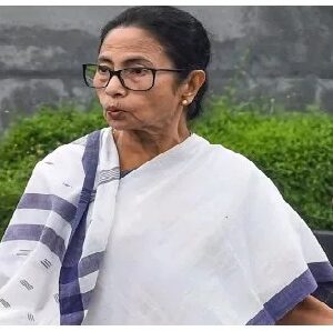 ভোটের মুখে ‘মাস্টারস্ট্রোক’ মমতার! ৪% ডিএ বৃদ্ধির সঙ্গে সপ্তম বেতন কমিশনের ঘোষণা বাজেটে