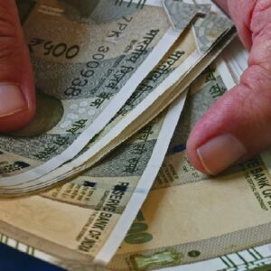 বকেয়া ডিএ-র ২৫% মেটাতে হবে ৩১ ডিসেম্বরের মধ্যে! সুপ্রিম রায়ে ১০ হাজার কোটির ‘মহাসঙ্কটে’ নবান্ন