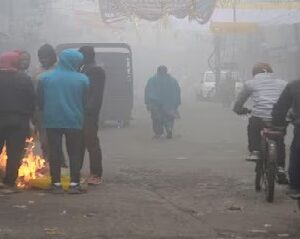 বঙ্গে শীতের গ্র্যান্ড এন্ট্রি! এক ধাক্কায় ১৪ ডিগ্রিতে নামল পারদ, জাঁকিয়ে শীত কলকাতায়! বঙ্গে শীতের গ্র্যান্ড এন্ট্রি! এক ধাক্কায় ১৪ ডিগ্রিতে নামল পারদ, জাঁকিয়ে শীত কলকাতায়!