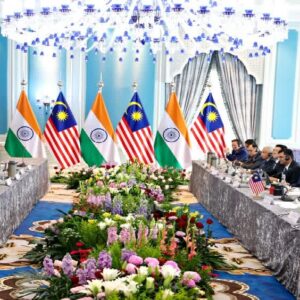 সেমিকন্ডাক্টর থেকে প্রতিরক্ষা—মালয়েশিয়ার সঙ্গে মোদির ‘মহাসন্ধি’! কুয়ালা লামপুরে ভারতের জয়জয়কার