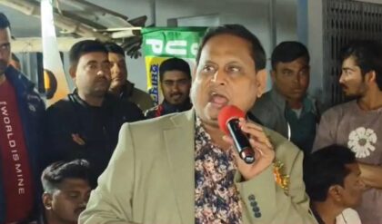 ‘২২ আসনেই তৃণমূলকে শূন্য করব!’ মুর্শিদাবাদে আসন রফার টোপ ওড়ালেন বিদ্রোহী হুমায়ুন