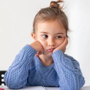 পরীক্ষার আগে সন্তান কি খুব ভয় পাচ্ছে? বিশেষজ্ঞের পরামর্শে দূর করুন সব টেনশন!