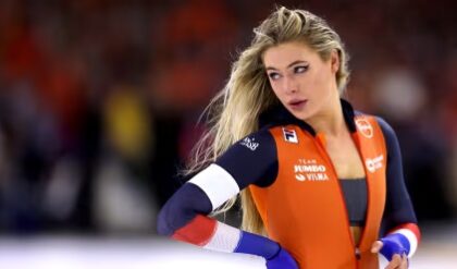 অলিম্পিকে বিশ্বরেকর্ড গড়ে সোনা! গ্ল্যামারে মডেলদেরও হার মানাচ্ছেন এই ডাচ সুন্দরী!