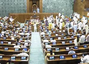 লোকসভায় চরম সংঘাত! স্পিকার ওম বিড়লার অপসারণ চেয়ে অনাস্থা প্রস্তাব জমা দিল বিরোধীরা!