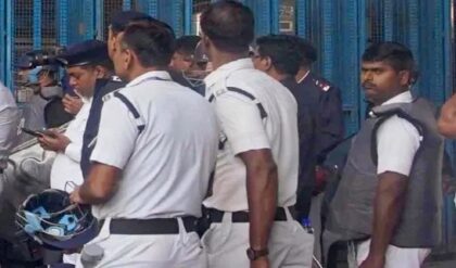 আকাশ থেকে নেমে এল মৃত্যু! নির্মীয়মাণ বহুতল থেকে লোহার রড পড়ে হাওড়ায় মৃত ২