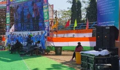 মাধ্যমিক পরীক্ষার্থীদের মাথায় ডিজে-র গর্জন! বোলপুরে ক্রিকেট টুর্নামেন্ট ঘিরে কাঠগড়ায় তৃণমূল