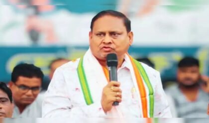 “আমাকে মারতে বিহারের সুপারি কিলার ডাকছে পুলিশ!” বিস্ফোরক হুমায়ুন কবীর, তোলপাড় বাংলা!