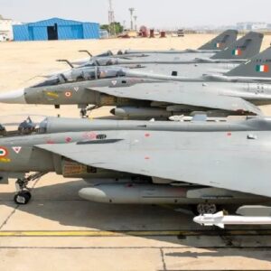 সাফল্যের আকাশেও চিন্তার মেঘ! তেজস Mk1A-র অস্ত্র পরীক্ষায় কামাল, তবুও ডেলিভারি নিয়ে কেন ঘামছে বায়ুসেনা?