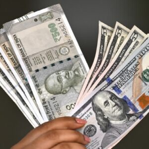 ডলারের দাপট চুরমার! ভারত-মার্কিন বাণিজ্য চুক্তির ম্যাজিকে ১.২২ টাকা বাড়ল ভারতীয় রুপির দাম!