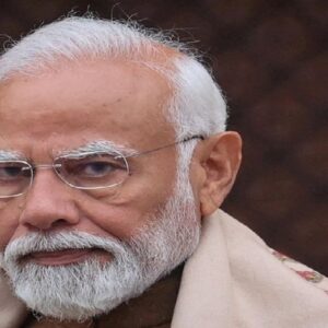 পকেট থেকে টাকা দিয়ে মোদীর টিকিট কাটল কংগ্রেস! মণিপুরে পাঠানোর জন্য কেন এই ‘বেনজির’ পদক্ষেপ মল্লিকার্জুন খাড়গেদের?