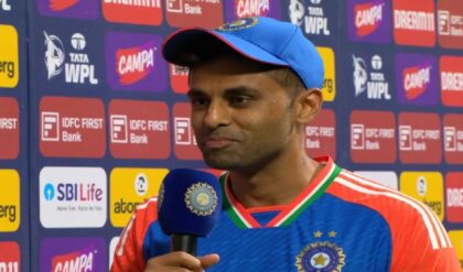 “পাকিস্তানিদের সঙ্গে হ্যান্ডশেক?” সোজাসাপ্টা প্রশ্নে হাসিমুখে ছক্কা মারলেন সূর্যকুমার! ভাইরাল ভিডিও