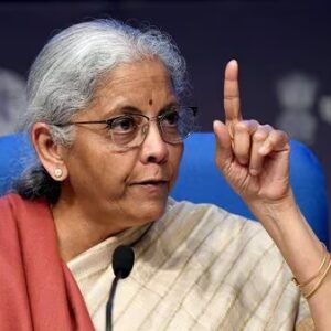 পয়সা উসুল হিসেব! ‘কে বলেছে বাংলা বঞ্চিত?’ শ্বেতপত্র হাতে মমতা সরকারকে পাল্টা চ্যালেঞ্জ নির্মলার!