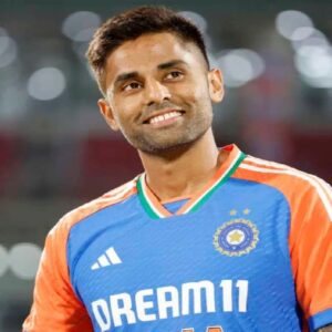 পাক ক্রিকেটারদের সঙ্গে হাত মেলাবে ভারত? হাত মেলানো বিতর্কে মুখ খুলে সূর্যকুমার বললেন— “২৪ ঘণ্টা অপেক্ষা করুন”