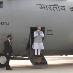 অসমের রাজপথ এখন রানওয়ে! মাঝ আকাশ থেকে সোজা জাতীয় সড়কে নামল প্রধানমন্ত্রীর বিমান, দেখুন সেই রুদ্ধশ্বাস ভিডিও