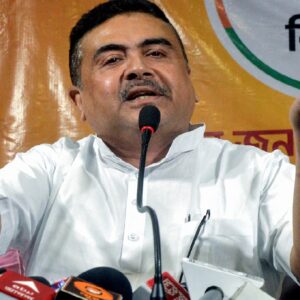 সরকারি দপ্তরেই নারী নিগ্রহের চরম সীমা! তৃণমূলের পঞ্চায়েত সভাপতির বিরুদ্ধে মহিলা প্রধানকে চুম্বনের অভিযোগ!