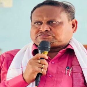 সাসপেন্ড হলেও ‘মায়া’ কাটেনি? নতুন দল গড়েও বিধানসভায় তৃণমূলের বেঞ্চেই হুমায়ুন কবীর!