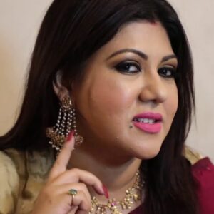 কেন এমন চরম দাবি করলেন সঞ্চালিকা পরমা বন্দ্যোপাধ্যায়? পরিচারিকাদের নিয়ে তাঁর তিক্ত অভিজ্ঞতার কথা শুনলে চমকে উঠবেন!