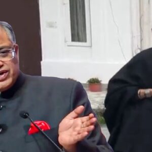 নির্বাচন কমিশনারের বিদায় ঘণ্টা? দিল্লিতে মমতার ‘ইমপিচমেন্ট’ হুঁশিয়ারিতে তোলপাড় দেশ!