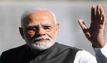 “UPA আমলে ছিল চরম অব্যবস্থা,” দিল্লির মঞ্চ থেকে কেন কংগ্রেসকে তুলোধোনা করলেন মোদি?