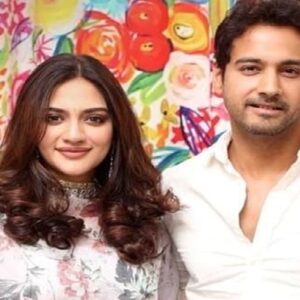 অল্পের জন্য রক্ষা! যশ-নুসরতের বিলাসবহুল আবাসনে বিধ্বংসী আগুন, শিশুদের নিয়ে পথে নামলেন তারকা জুটি