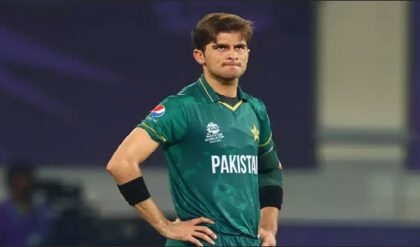 ভারতের কাছে হারতেই জামাইয়ের ওপর ফুঁসে উঠলেন শ্বশুর! শাহিনকে দল থেকে ছাঁটাইয়ের ডাক শহীদ আফ্রিদির