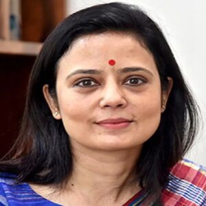 ‘সাংসদ বলেই কি স্পেশাল ট্রিটমেন্ট?’ মহুয়ার FIR-এ পুলিশের দৌড়ঝাঁপ দেখে প্রশ্ন তুলল হাইকোর্ট ‘সাংসদ বলেই কি স্পেশাল ট্রিটমেন্ট?’ মহুয়ার FIR-এ পুলিশের দৌড়ঝাঁপ দেখে প্রশ্ন তুলল হাইকোর্ট