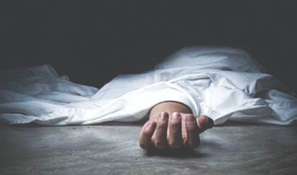 ‘মাফ করে দিও বাবা-মা, সেমিস্টারে ফেল করেছি!’ চিরকুটে চরম যন্ত্রণার কথা লিখে আত্মঘাতী হবু ডাক্তার!