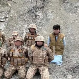 কাঁপছে ইসলামাবাদ! ৭ পাকিস্তানি সেনাকে বন্দি করল BLA, ৭ দিনের চরম হুঁশিয়ারিতে তোলপাড় ওপার বাংলা কাঁপছে ইসলামাবাদ! ৭ পাকিস্তানি সেনাকে বন্দি করল BLA, ৭ দিনের চরম হুঁশিয়ারিতে তোলপাড় ওপার বাংলা