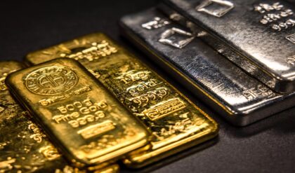 বিনিয়োগকারীদের পোয়াবারো! টানা ২ দিন হুহু করে নামছে দাম, বিয়ের মরশুমে সোনা কেনার শ্রেষ্ঠ সুযোগ?