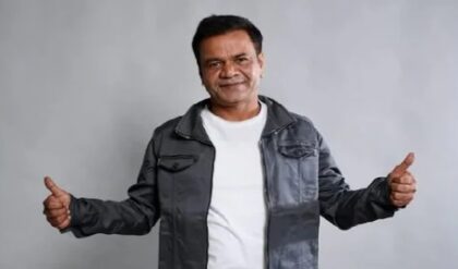 জেল থেকে ফিরেই আবেগপ্রবণ ‘ছোটে পণ্ডিত’! রাজপাল যাদবের প্রথম কথাটি শুনে চোখে জল আসবে আপনারও