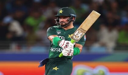 ফারহানের রুদ্রমূর্তি! বিশ্বকাপের দ্রুততম সেঞ্চুরিতে নামিবিয়াকে উড়িয়ে সুপার এইটে পাকিস্তান