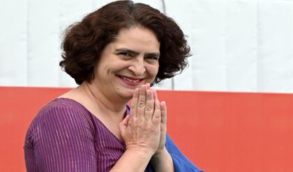 কামাখ্যায় পূজা দিয়ে অসমে ভোটের বাদ্যি বাজাবেন প্রিয়াঙ্কা! বিদ্রোহ দমনে হাত শিবিরের নতুন ‘মাস্টারপ্ল্যান’