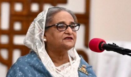 বিএনপি সরকার গড়তেই ভোলবদল! তালা ভেঙে খুলছে একের পর এক আওয়ামি লীগ অফিস, হাসিনা কি তবে ফিরছেন?