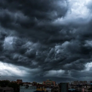 শীতের বিদায়বেলাতেই কালবৈশাখীর ভ্রুকুটি! দক্ষিণবঙ্গের কোন কোন জেলায় ঝোড়ো বৃষ্টির পূর্বাভাস?