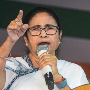 “আমি ৪৪০ ভোল্টের কারেন্ট!” মাছ-মাংস নিষিদ্ধের তত্ত্বে বিজেপিকে বেনজির হুঁশিয়ারি মমতার