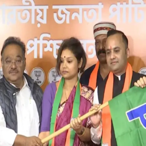 বাম ঘরে ফের ভাঙন! বিজেপিতে যোগ দিলেন ক্ষিতি গোস্বামীর কন্যা কস্তুরী