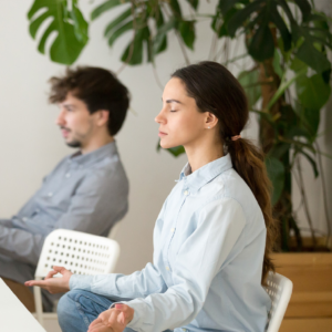 অবসাদ আর দুশ্চিন্তা পিছু ছাড়ছে না? মন ভালো রাখার ৫টি জাদুকরী টিপস দিলেন বিশেষজ্ঞরা