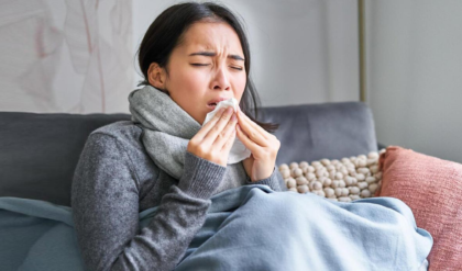 ঋতু পরিবর্তনে সর্দি-কাশিতে নাজেহাল? অ্যান্টিবায়োটিক নয়, এই ঘরোয়া টোটকাতেই হবে বাজিমাত