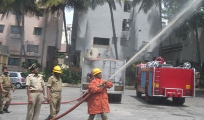 রবিবার শহরে জোড়া অগ্নিকাণ্ড! টালিগঞ্জে অল্পের জন্য রক্ষা পেলেন যশ-নুসরত, কসবায় মৃত্যু বৃদ্ধার