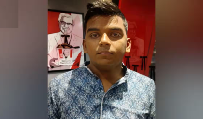 তোলাবাজি না কি কাজের গাফিলতি? ডিজাইনার সুদীপ্ত বনাম তৃণমূল নেতা শঙ্করের লড়াইয়ে উত্তাল বরানগর