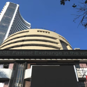 বড় ঝটকা Groww-তে, রকেট গতিতে ছুটছে GMR Airport; সোমবারের বাজারে আপনার পকেটে লক্ষ্মীলাভ না লোকসান?