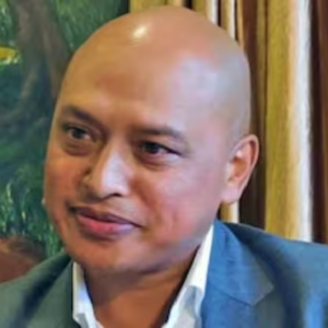 ফুটবল খেলতে গিয়েই চিরবিদায়! মেঘালয়ের জনপ্রিয় সাংসদ রিকি সিঙ্গকনের মৃত্যুতে শোকের ছায়া