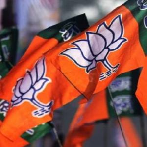 “তৃণমূল নয়, সরকার দিচ্ছে!” যুবসাথীর লাইনে বিজেপি নেত্রী, মমতাকে সাধুবাদ জানিয়ে শোরগোল বঙ্গে