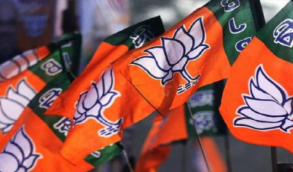 “তৃণমূল নয়, সরকার দিচ্ছে!” যুবসাথীর লাইনে বিজেপি নেত্রী, মমতাকে সাধুবাদ জানিয়ে শোরগোল বঙ্গে