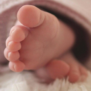 “এত রোগা কেন?” অপুষ্ট সন্তান পছন্দ না হওয়ায় ১৬ দিনের শিশুকে খুন করল মা! শিউরে ওঠা ঘটনা ডোমকলে